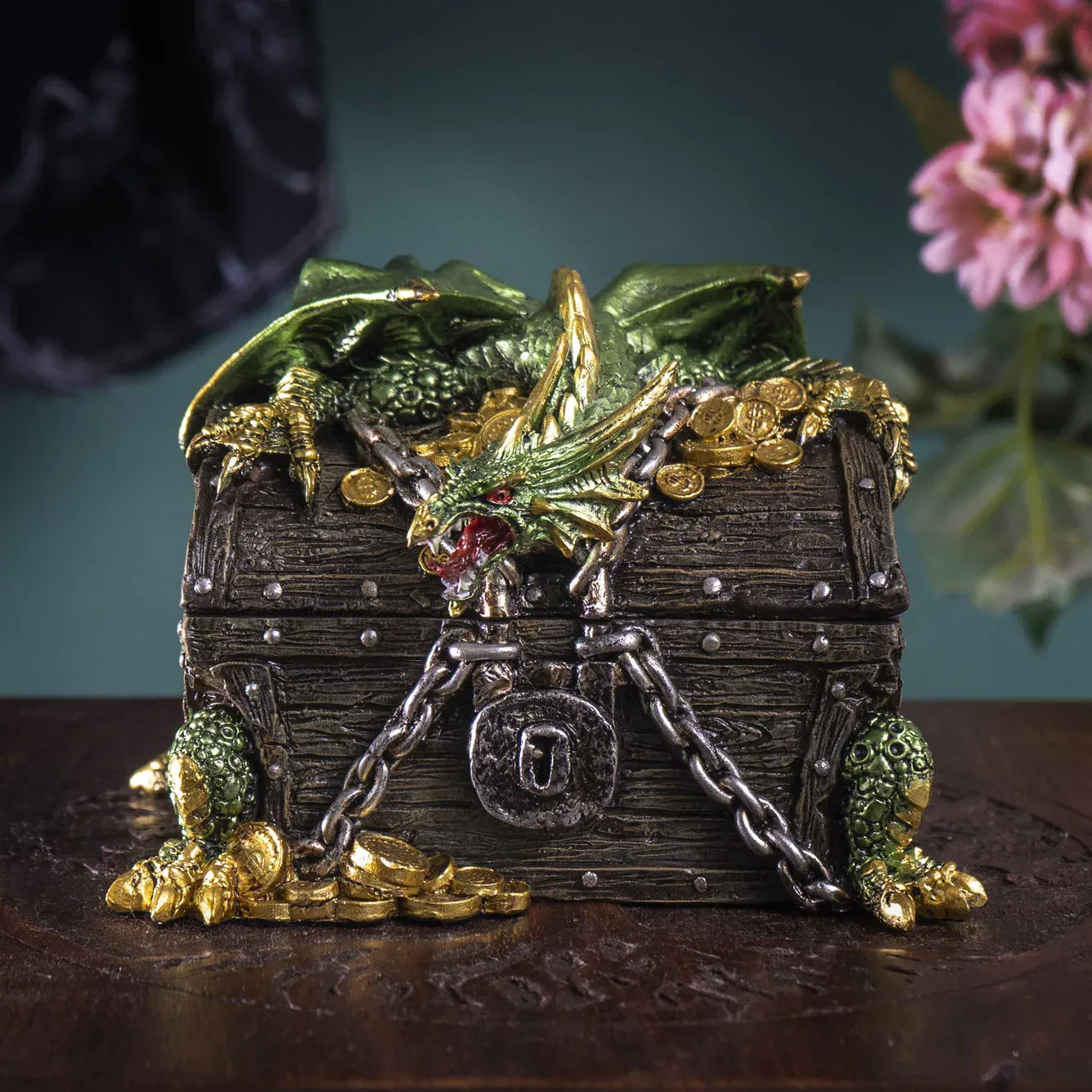 PACIFIC TRADING 'Guardian of the Treasure' Stash Box